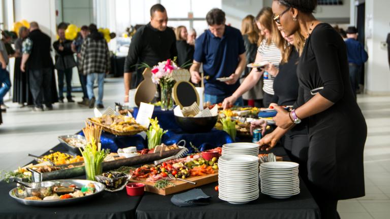 Tips For Mindful Eating During The Holidays