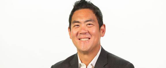 Alex Hsu Headshot