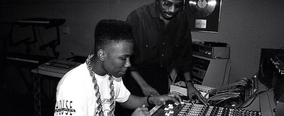  Producers Fast Eddie and Joe Smooth mix at DJ International Studios in Chicago in 1990. Innovation was at the forefront of house and hip-hop. Raymond Boyd/Getty Images