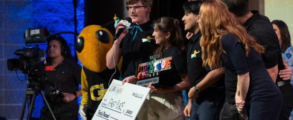 2026 InVenture Prize- Winning Team Hearo