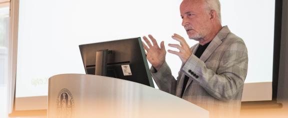 GIGconference_MMatPodium2.jpg