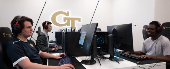 Students in esports lounge