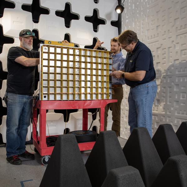 Adaptive Phased Array Antenna Supports Hypersonic Flight Testing