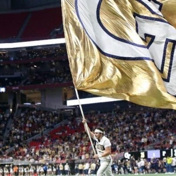 Georgia Tech playing North Carolina in a 2021 game at Mercedes-Benz Stadium. (Photo: Brett Davis / USATODAY)
