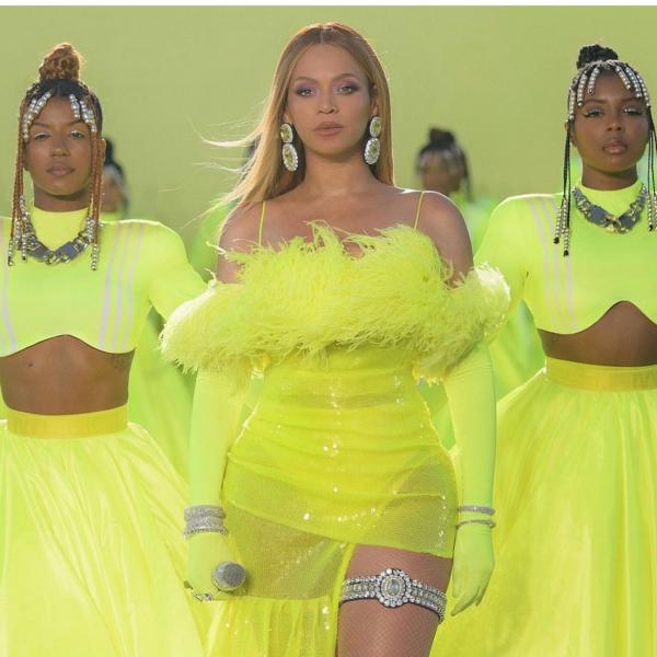 Raianna Brown (pictured left here) and Makeda Cyrus danced alongside Beyoncé in a performance that opened the 2022 Oscars.